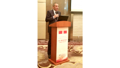 M. le Ministre, Moulay Hafid Elalamy, lors de l’ouverture du forum sino-marocain à Pékin, le 28 nov. 2014